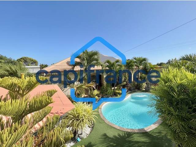 À VENDRE – LA RIVIÈRE SAINT-LOUIS (OUAKI) - Villa familiale T5/6 de 293,50 m² utiles sur 770 m² de terrain — photo du bien