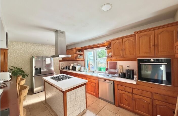 À VENDRE – LA RIVIÈRE SAINT-LOUIS (OUAKI) - Villa familiale T5/6 de 293,50 m² utiles sur 770 m² de terrain — photo 4