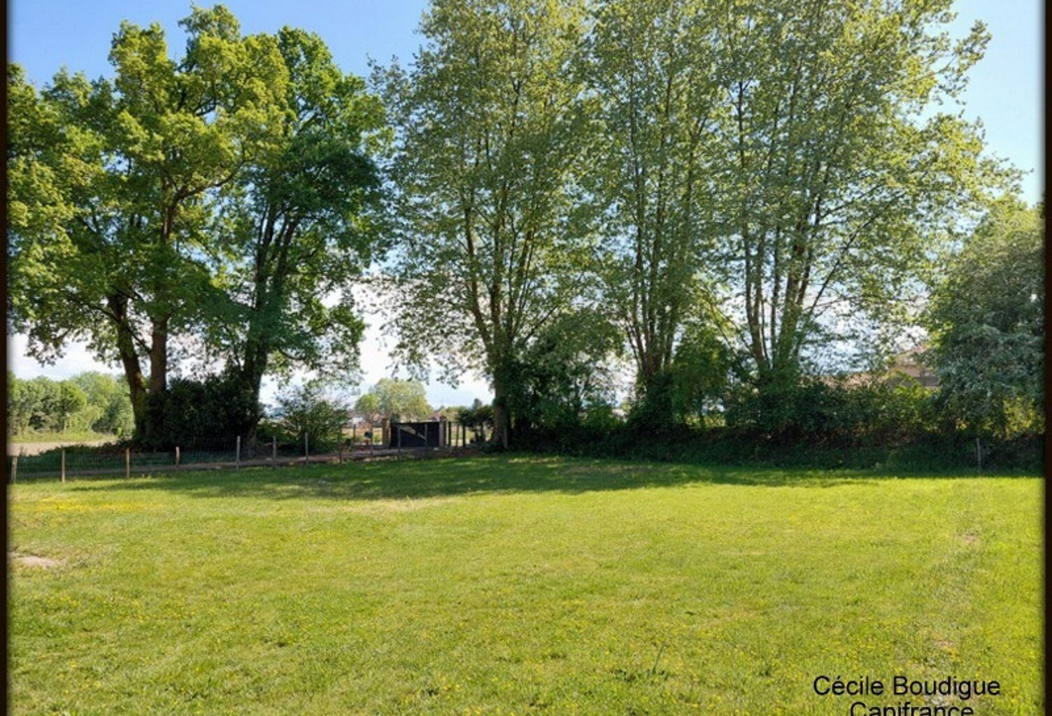 A Sendets, terrain constructible de 1000 m² sans vis à vis avec une vue sur les Pyrénées — photo 1