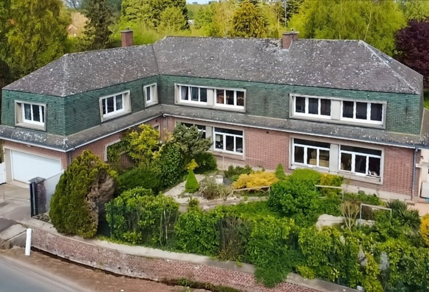 Maison de caractère – 321 m² habitables – Parc arboré – Secteur recherché — photo 1