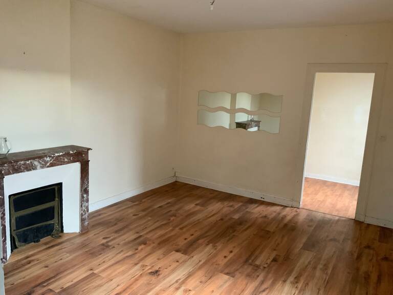 Maison à vendre 5 pièces DESCARTES (37) avec la possibilité d avoir deux logements — photo 1