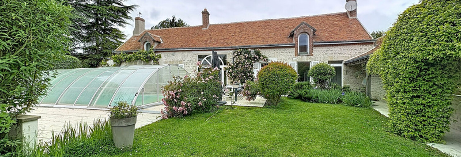 Maison 10 Pièces 242 m² à vendre à Courcy-aux-Loges (45300)