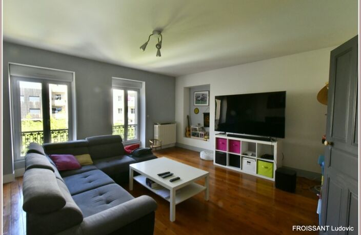Maison de plus de 300 m² au coeur de Valence (Drôme) 9 pièces / jardin/Piscine — photo 5