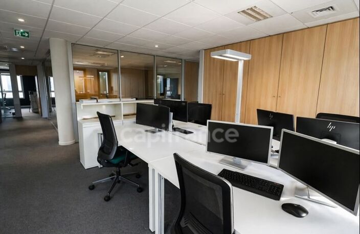 Plateau de Bureaux Moderne 204 m² avec stationnements privatifs couverts et terrasse – Parc des Glaisins (Annecy-le-Vieux) — photo 5