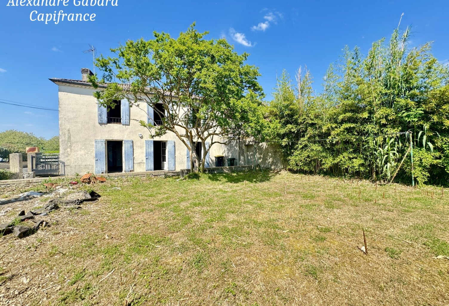 Maison en pierres - 3 chambres - Jardin - Dépendances et fort potentiel — photo 1