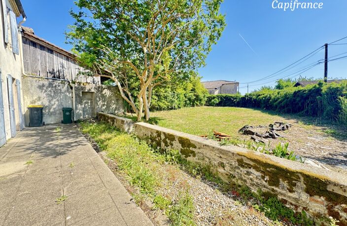 Maison en pierres - 3 chambres - Jardin - Dépendances et fort potentiel — photo 2