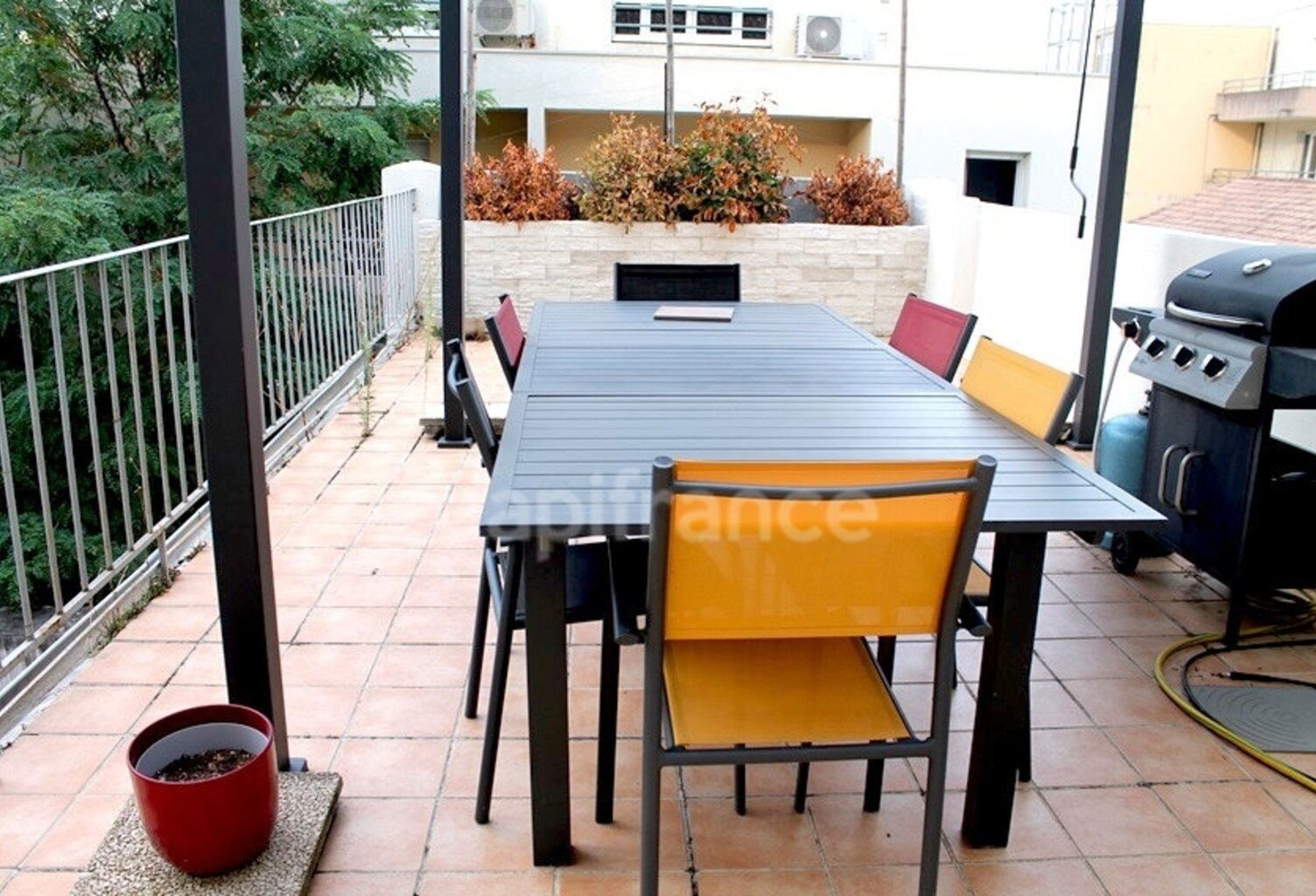 Appartement à vendre 5 pièces ALES (30) — photo 1