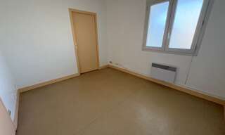 Local industriel  27 m² à vendre à Parçay-Meslay (37210)
