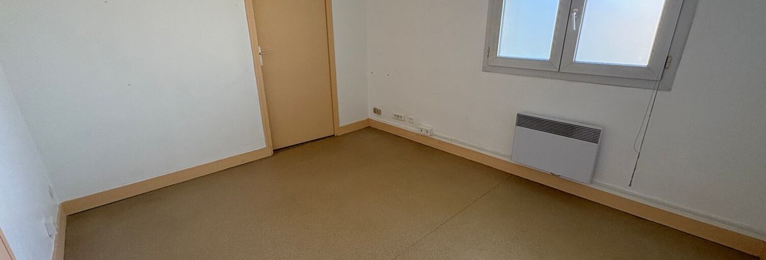 Local industriel  27 m² à vendre à Parçay-Meslay (37210)