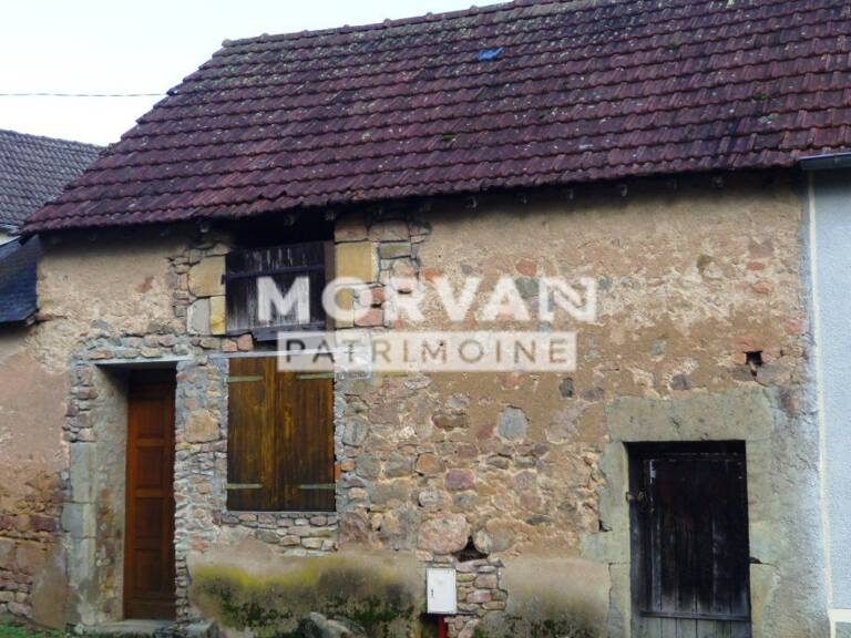 COEUR NIVERNAIS - MAISON A FINIR DE RENOVER -  JARDIN VUE MORVAN - 20 000 € — photo 1