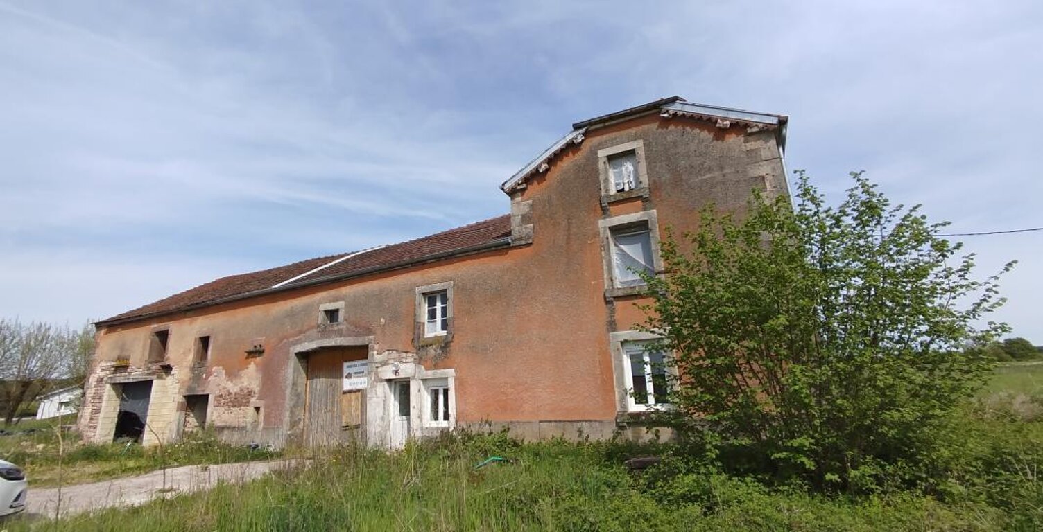 Maison partiellement rénovée — photo 1