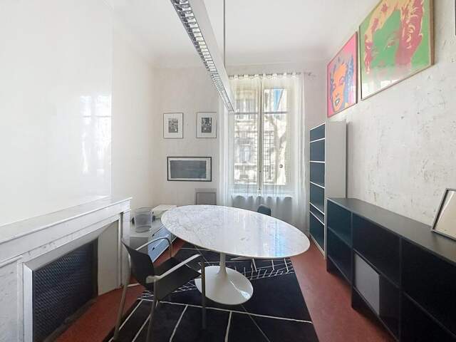 Appartement À Vendre 132 m², 4 pièces, Avignon Intra-Muros — photo du bien
