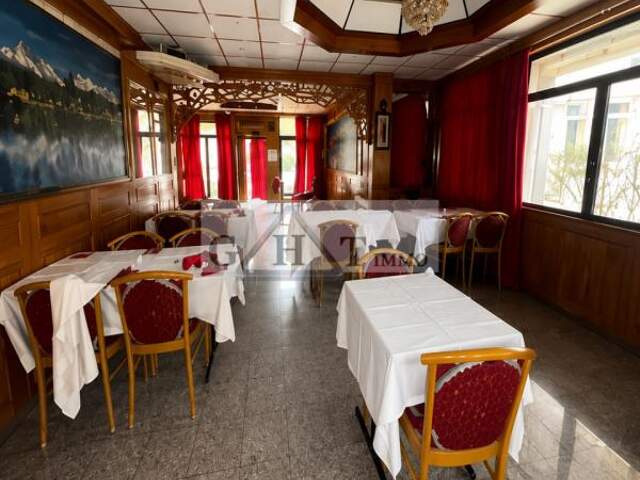 BOUTIQUE A LOUER DE 145M² A MAISONS ALFORT — photo du bien