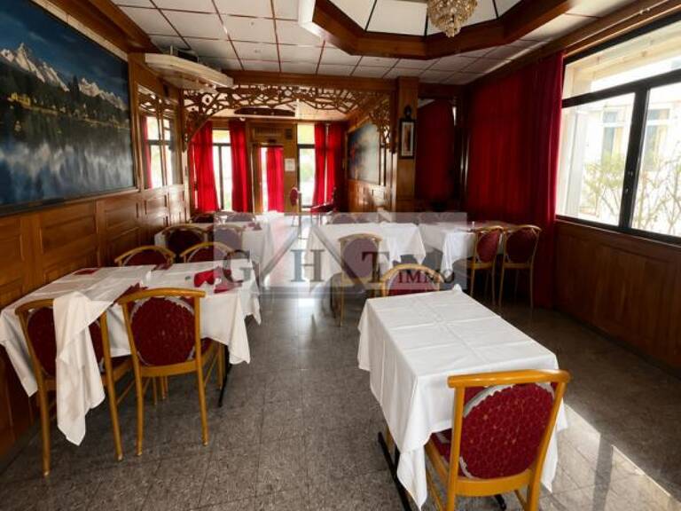 BOUTIQUE A LOUER DE 145M² A MAISONS ALFORT — photo 1