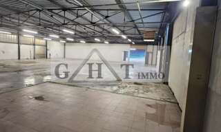 Local industriel  1120 m² à louer à Thorigny-sur-Marne (77400)