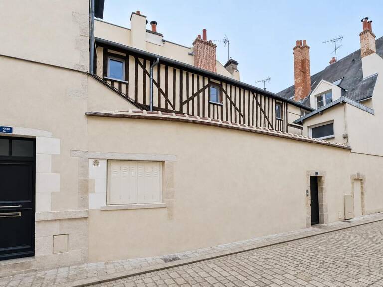 Charmant T2 rénové au cœur d'Orléans (box inclus) — photo 1