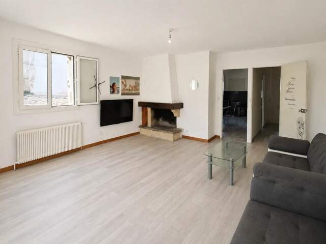 Maison 105 m² + 130 m² à aménager – Saint-Estèphe — photo du bien