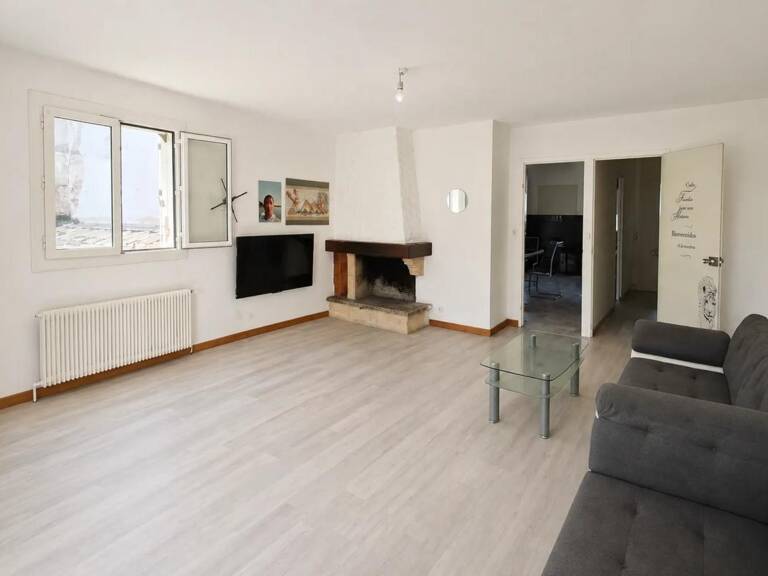 Maison 105 m² + 130 m² à aménager – Saint-Estèphe — photo 1