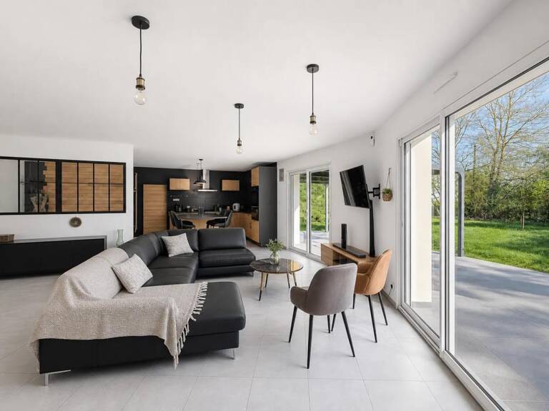 Maison spacieuse 210 m² à Loireauxence — photo 1