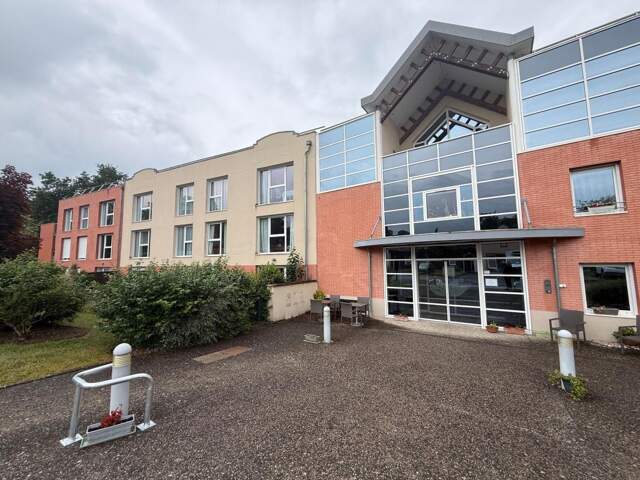 Appartement À Vendre — photo du bien