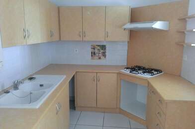 Appartement 3 pièces 972 €