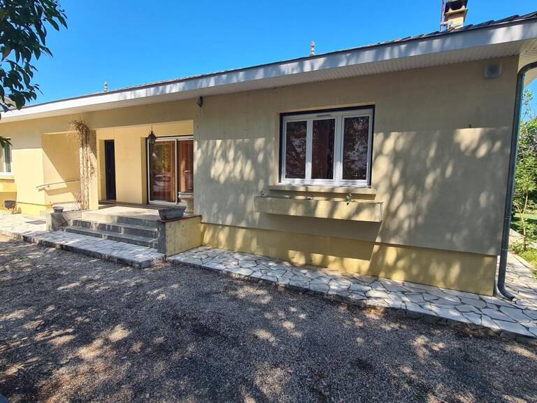 Maison À Vendre sur BASSENS Proche centre — photo 1
