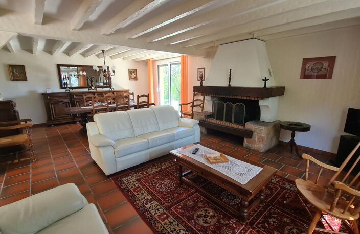 Maison À Vendre sur BASSENS Proche centre — photo 4