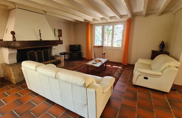 Maison À Vendre sur BASSENS Proche centre — photo 5