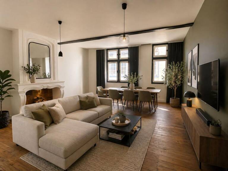 Grand T2 Proche Place Pey Berland dans immeuble en Pierre — photo 1