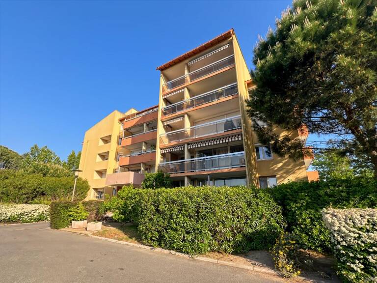 Appartement À Vendre- DERNIER ETAGE- CAVE-PARKING — photo 1