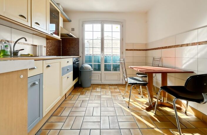 Appartement À Vendre — photo 2