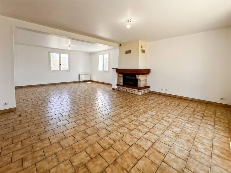 🏡 Pavillon familial de 121 m² sur sous-sol complet - Centre Patay ✨ — photo 1