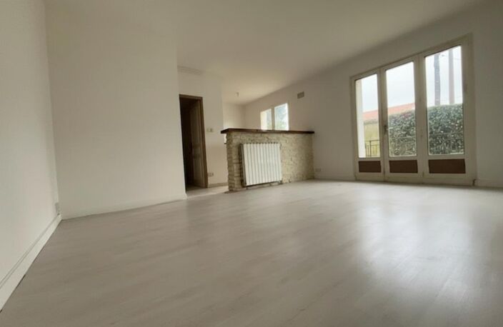 ANGOULEME (16000) : Appartement 48m2 T2 lumineux avec parking — photo 2