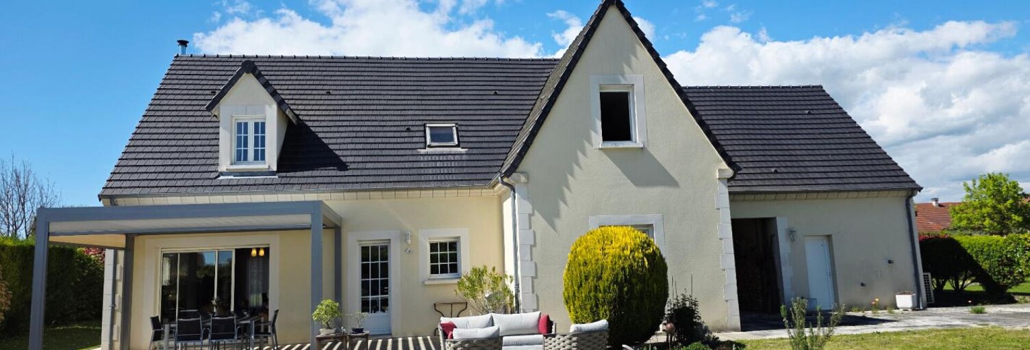 Maison 8 Pièces 201 m² à vendre à Saint-Doulchard (18230)