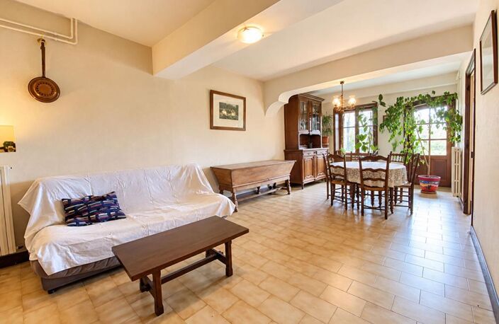 EXCLUSIVITÉ - Maison à vendre avec dépendances à Uchizy — photo 3