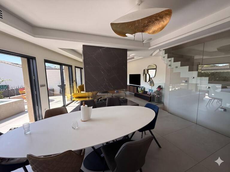 Maison  5 pièce(s) 150 m2 Grand standing à Caudéran — photo 1