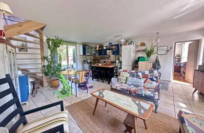 CRÉMIEU  Maison en pierre avec jardin — photo du bien