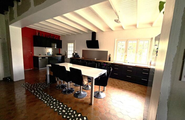 Maison  Saint Savinien17350  169 m2 + Garage et Dépendances — photo 3