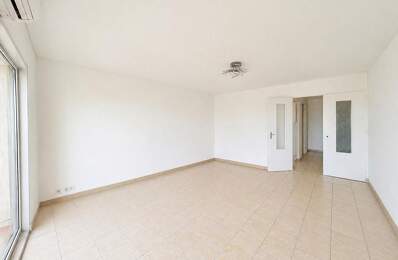 Appartement T2 - Le Lavandou - Centre-ville à deux pas de la plage — photo du bien