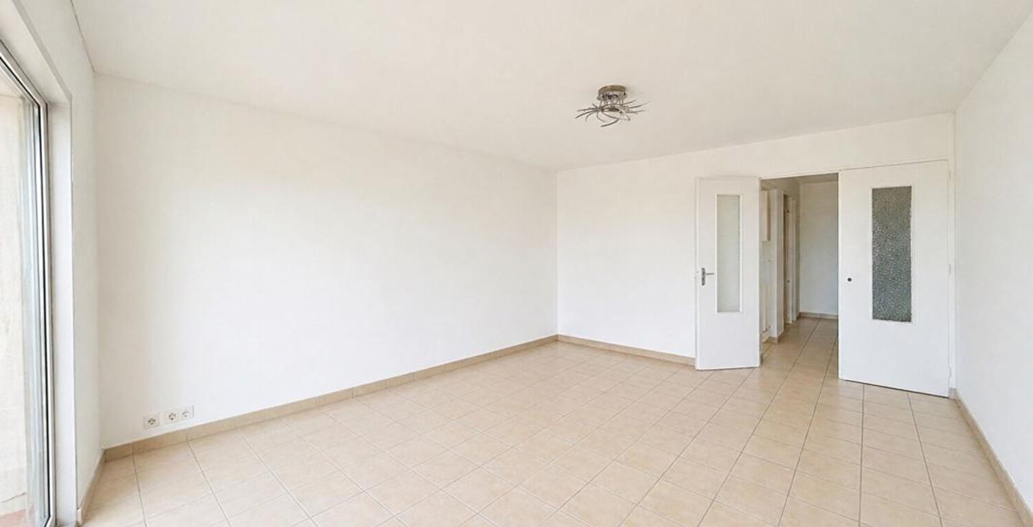 Appartement T2 - Le Lavandou - Centre-ville à deux pas de la plage — photo 1