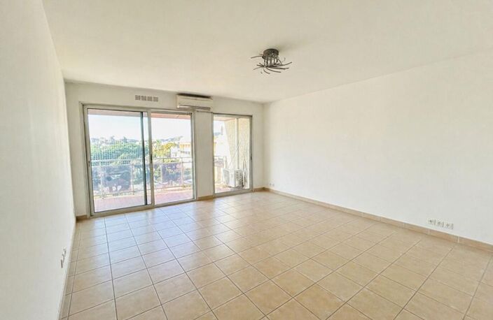 Appartement T2 - Le Lavandou - Centre-ville à deux pas de la plage — photo 4