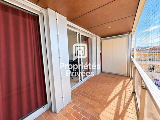 Appartement T2 - Le Lavandou - Centre-ville à deux pas de la plage — photo du bien