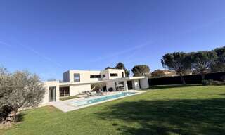 Maison 8 Pièces 330 m² à vendre à Dommartin (69380)