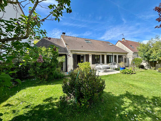 Maison à vendre sur la commune de L'Isle Adam - environ 130m², 4 chambres — photo du bien