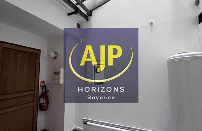 BAYONNE - local commercial / Mur commercial libre — photo 5
