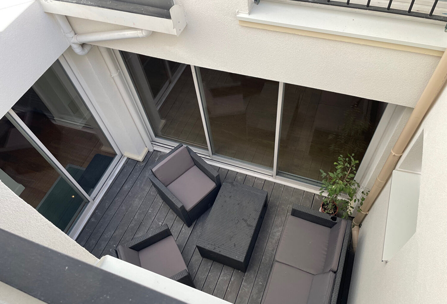 Duplex avec local commercial, Boulevard du Lycée à Vanves (92170). — photo 1