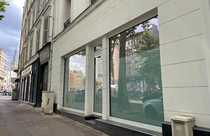 Duplex avec local commercial, Boulevard du Lycée à Vanves (92170). — photo 5