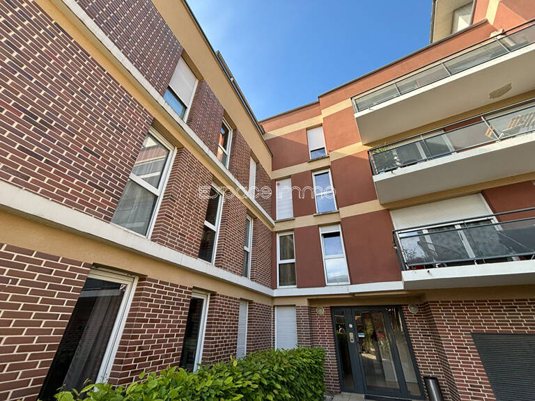 Appartement - Deville Les Rouen - 3 pièces - 68.81 m2 - Terrasse - Jardin - Parking — photo 1