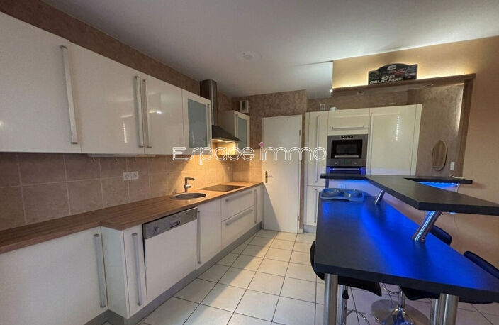 Appartement - Deville Les Rouen - 3 pièces - 68.81 m2 - Terrasse - Jardin - Parking — photo 5