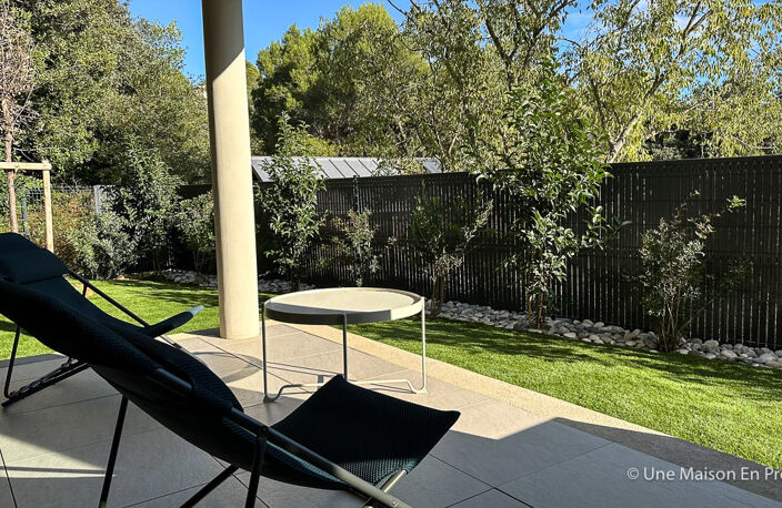 Appartement avec jardin, garage et vue dégagée aux Angles — photo 4